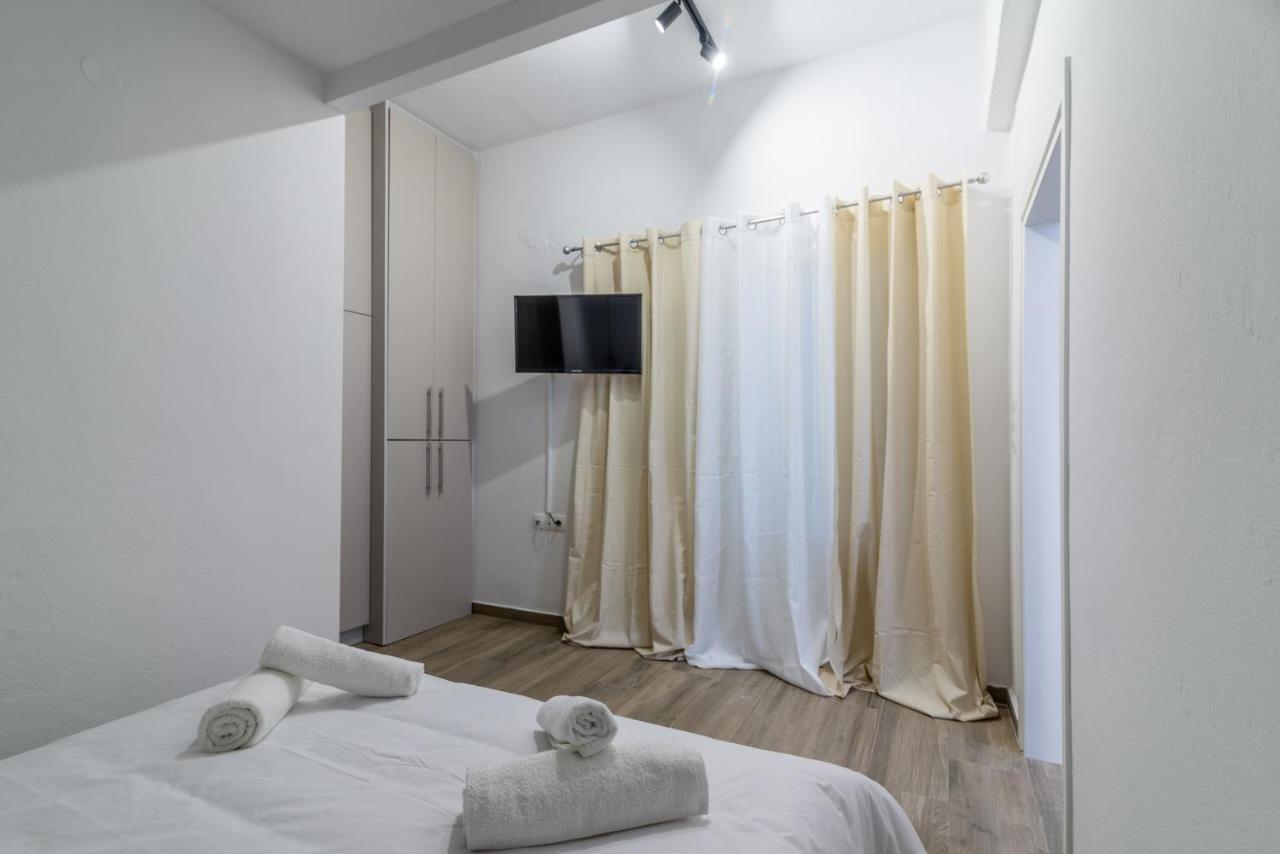 Elegant Apartment For Friends & Couples 伊拉克利翁 外观 照片