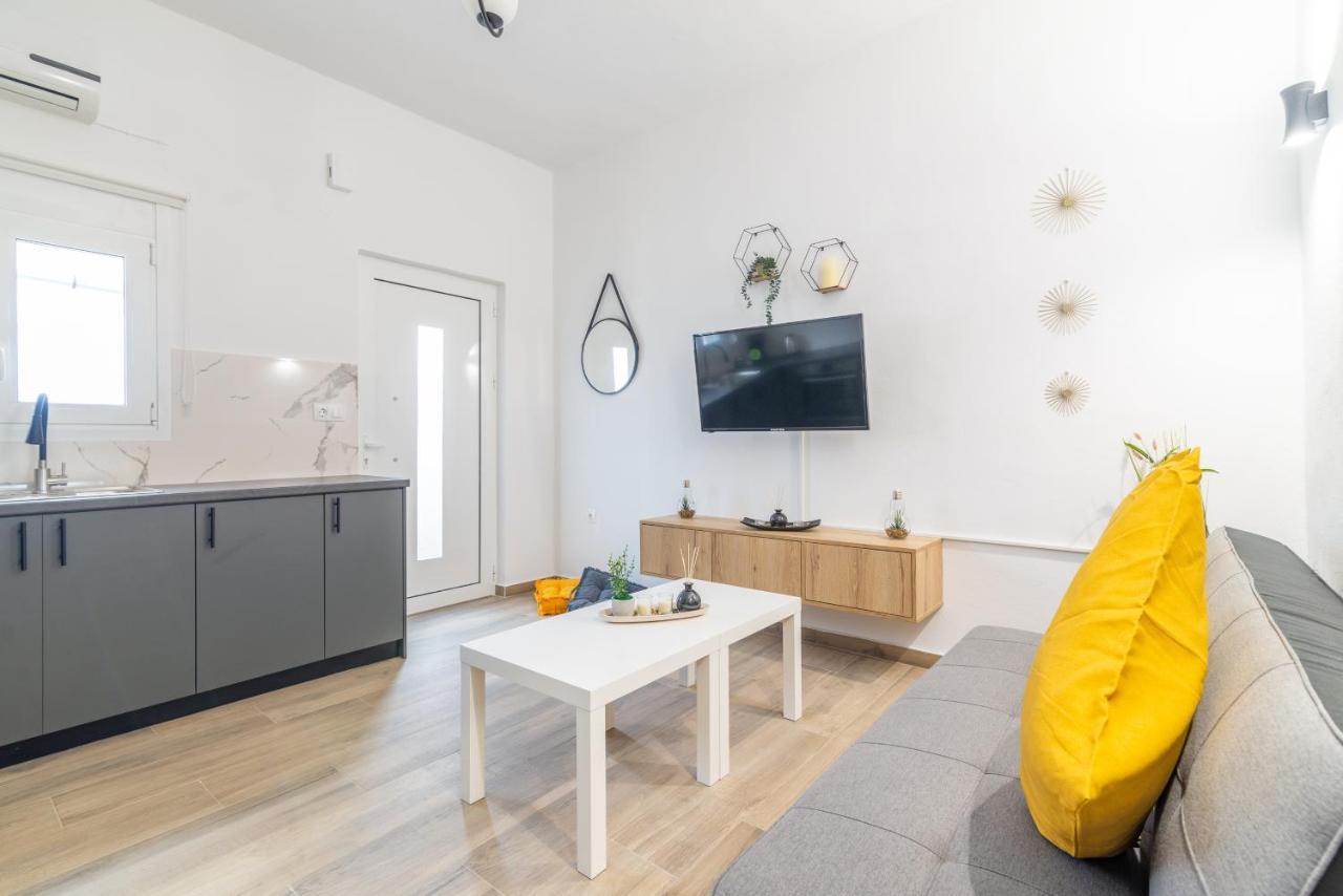 Elegant Apartment For Friends & Couples 伊拉克利翁 外观 照片