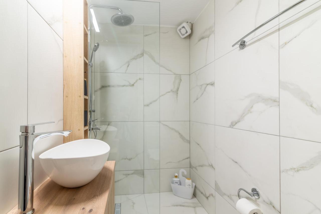 Elegant Apartment For Friends & Couples 伊拉克利翁 外观 照片