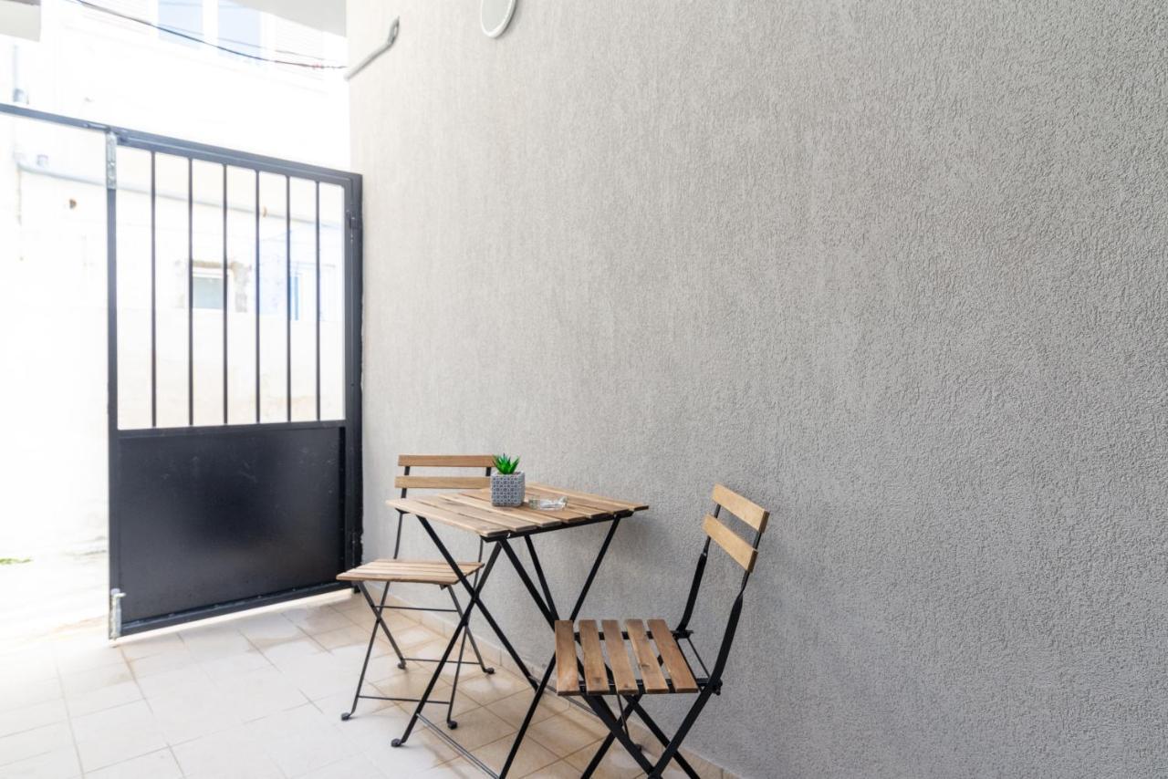 Elegant Apartment For Friends & Couples 伊拉克利翁 外观 照片